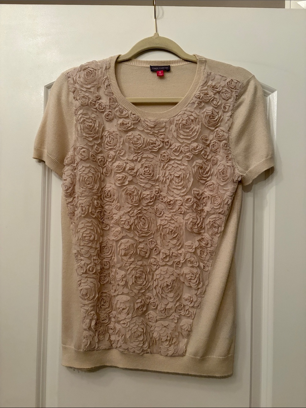 Vince Camuto Blush Short-Sleeve Floral Applique Top